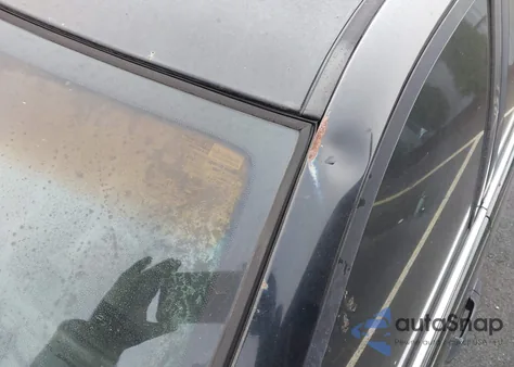 2005 Toyota Camry Xle from USA, damaged, VIN JTDBE30K553025138